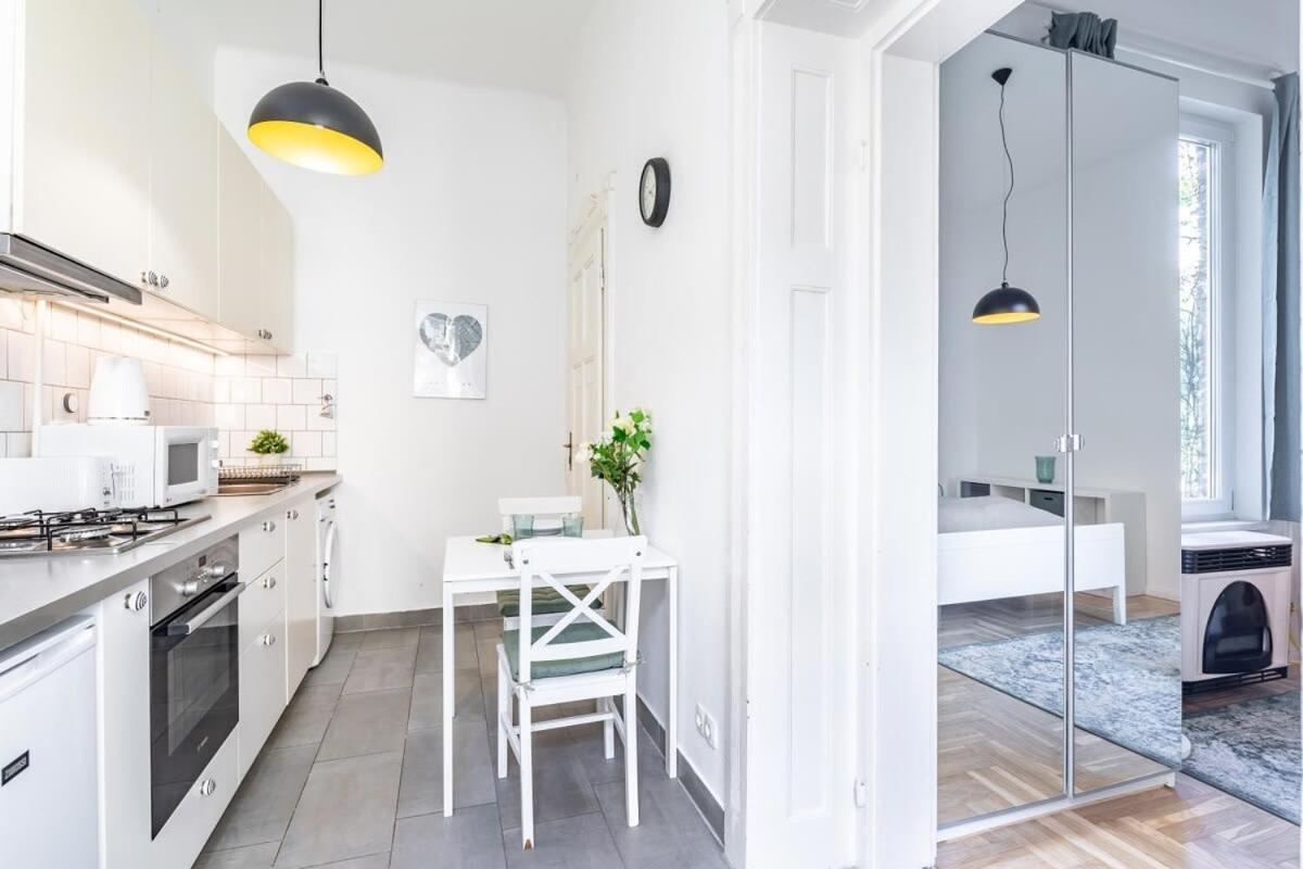 Lovely & Cozy Home With A C Boedapest Buitenkant foto
