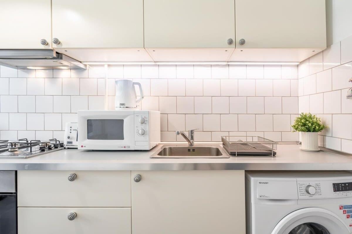 Lovely & Cozy Home With A C Boedapest Buitenkant foto