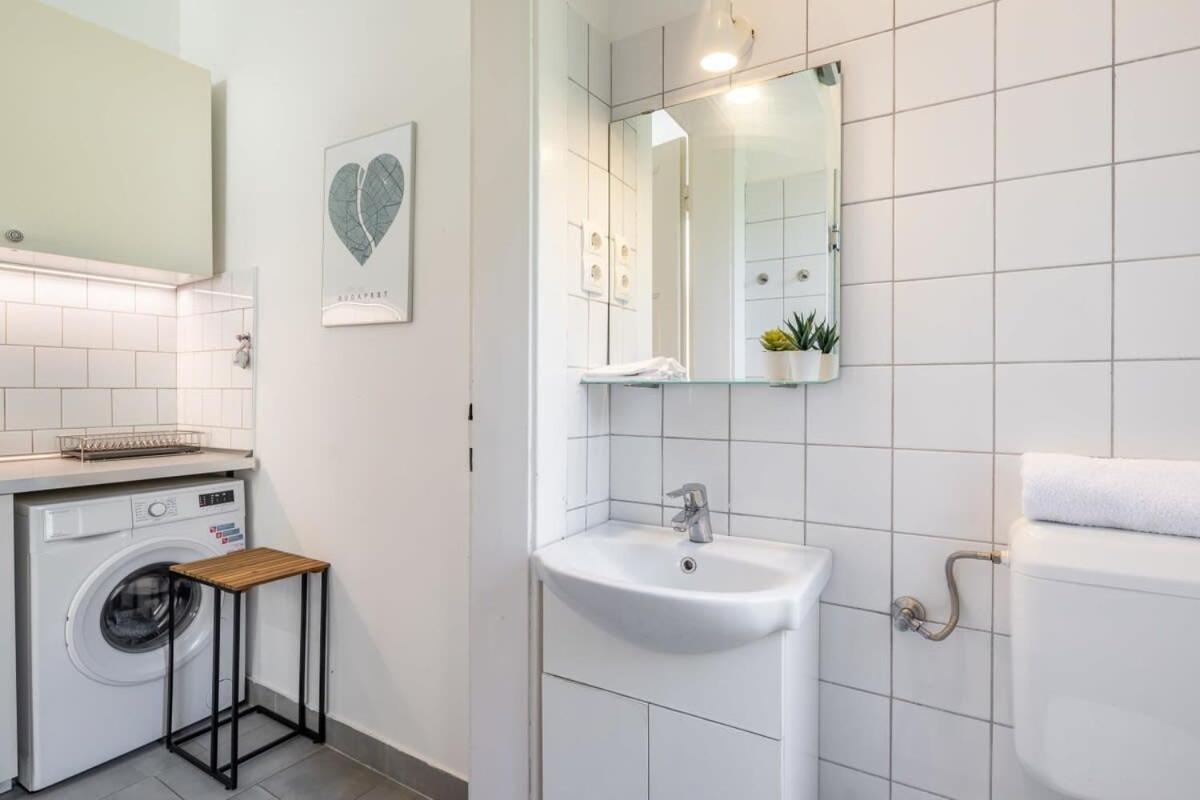 Lovely & Cozy Home With A C Boedapest Buitenkant foto